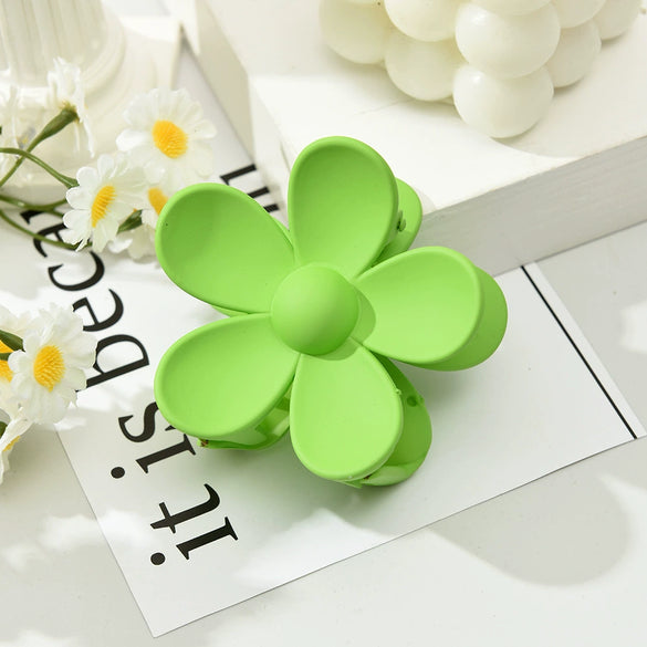Women's Simple Style Plumeria Clip Hair Accessory With Electroplating Processing
