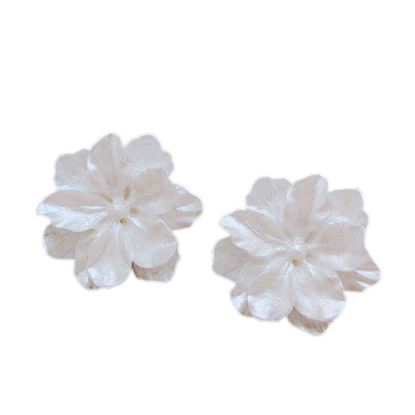 Women's Small Fresh Resin White Flower Earrings With Silver Needle Drip Glaze Floral Stud Earrings