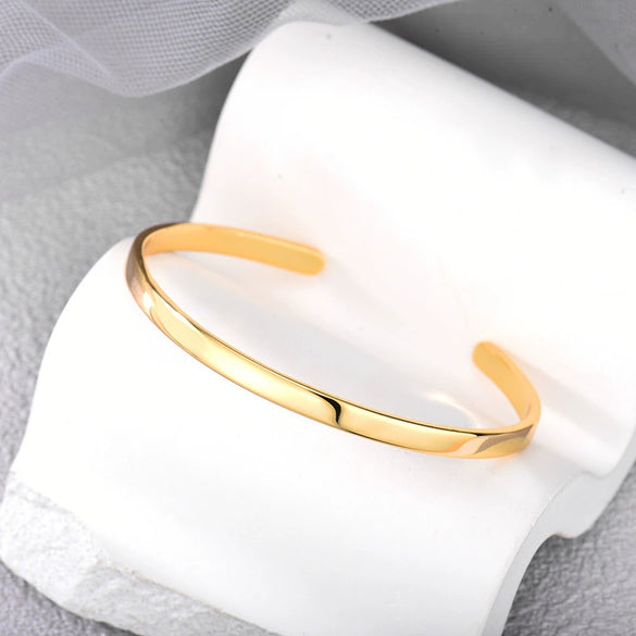 Women's Smooth Geometric Open Cuff Bracelet In Copper With 18K Gold Plated Electroplated Finish Simple Metal Jewelry