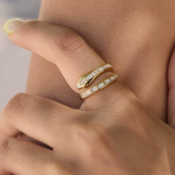 Women's Snake Shape Stainless Steel Ring With Vacuum Gold Plating Geometric Animal Style Hypoallergenic Fashion Jewelry