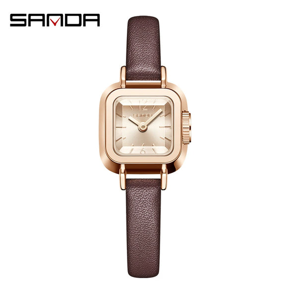 Women's Square Alloy Alloy Case Quartz Watch With Mesh Belt And Roman Pattern Waterproof Fashion Simple Compact Leisure Style