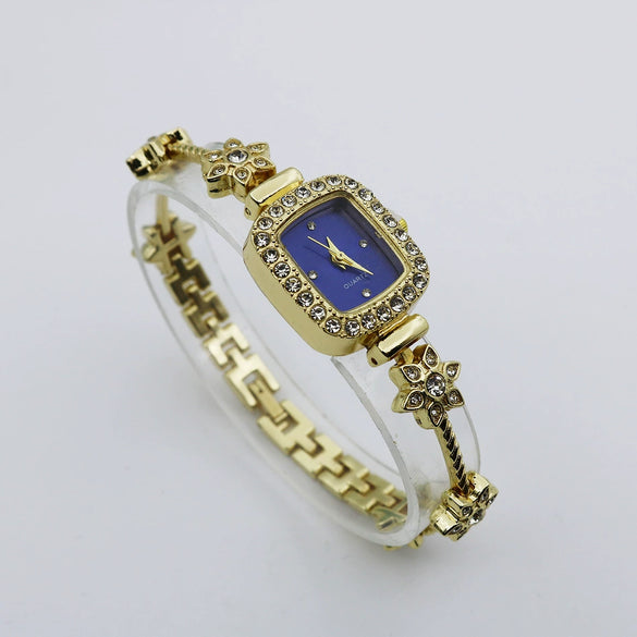 Women's Square Alloy And Stainless Steel Bracelet Quartz Watch Light Luxury Casual Style