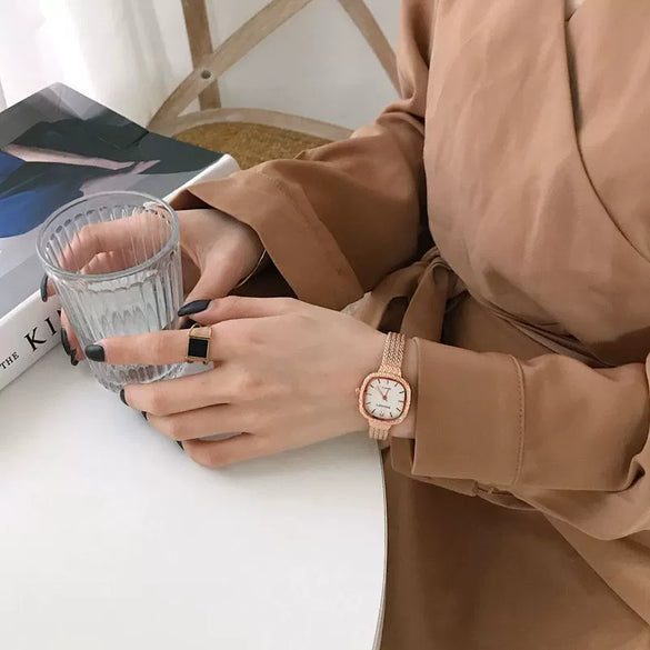 Women's Square Alloy And Stainless Steel Bracelet Watch Simple Retro Style With Printed Logo
