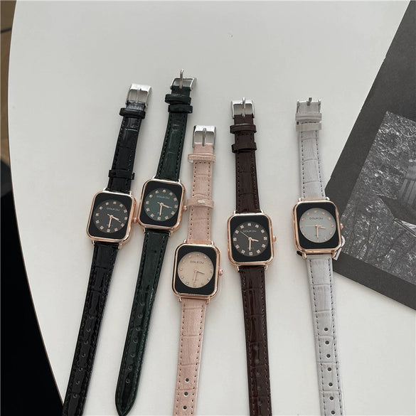 Women's Square Alloy Watch With Ordinary Glass Mirror And Diamond Design Simple Fashion And Leisure Style