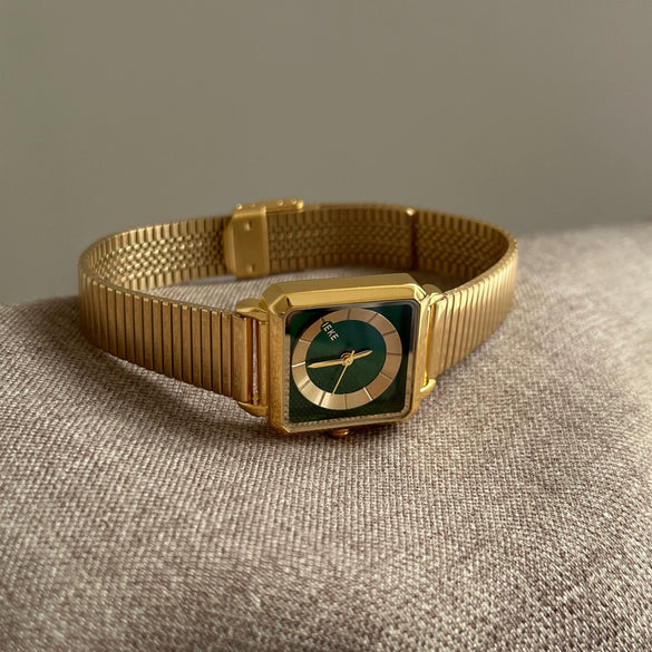 Women's Square Fashion Retro Style Alloy Case Steel Band Watch