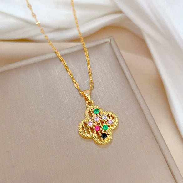 Women's Stainless Steel And Copper Fourleaf Flower Geometric Necklace With Electroplating
