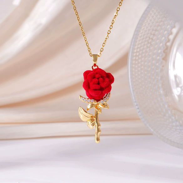 Women's Stainless Steel And Copper Light Luxury Necklace With Flower Pattern And Mixed Gemstone Setting Electroplated