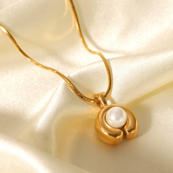 Women's Stainless Steel And Titanium Steel Cshaped Pendant Necklace Inlaid With Pearl Geometric Style Electroplated