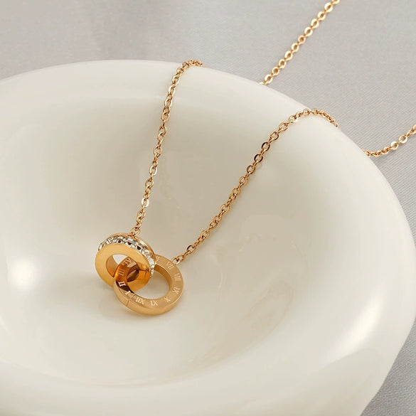 Women's Stainless Steel And Titanium Steel Roman Numeral Interlocking Necklace With Electroplating