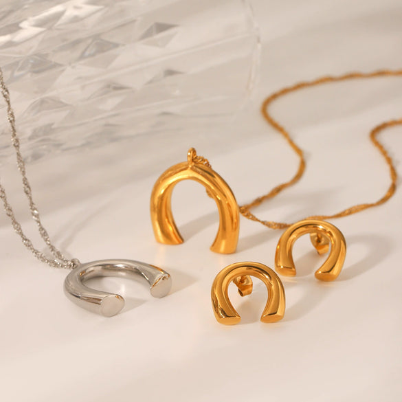 Women's Stainless Steel And Titanium Steel Water Wave Chain Ushaped Geometric Pendant Necklace And Earrings With Electroplating