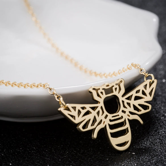 Women's Stainless Steel Bee Pendant Necklace With Cut Out Animal Design And Electroplated O Chain