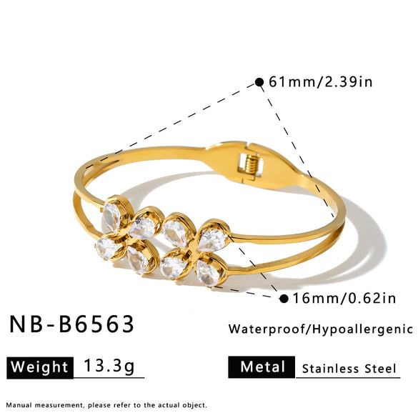 Women’s Stainless Steel Bracelet With Flower And Heart Pattern Zircon Rhinestone Accents And 18K Vacuum Plated Finish