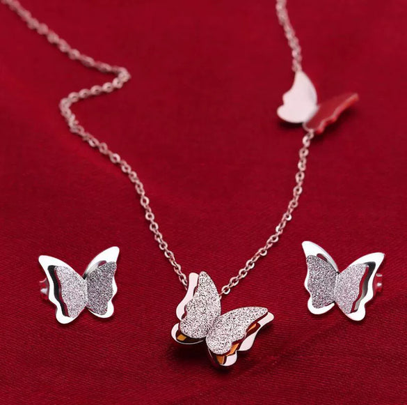 Women's Stainless Steel Double Layer Butterfly Pendant Necklace With Electroplated Ochain Design Fairy Style Jewelry