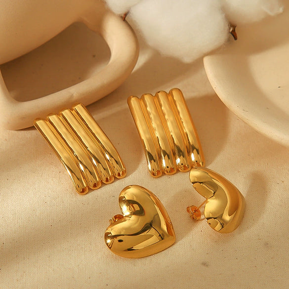 Women's Stainless Steel Exaggerated Peach Heart Geometric Electroplated Earrings