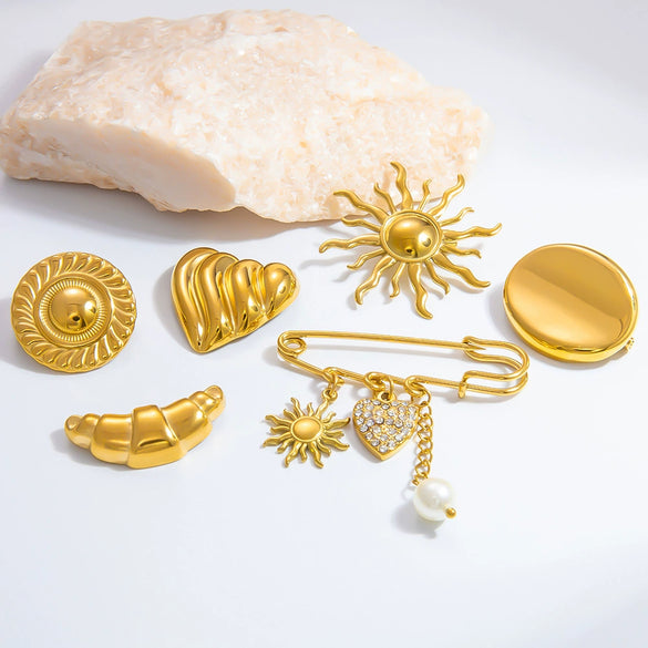 Women's Stainless Steel Flower Brooches With Electroplating
