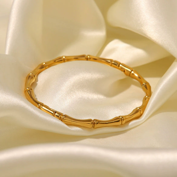 Women's Stainless Steel Geometric Electroplated Closed Bracelet