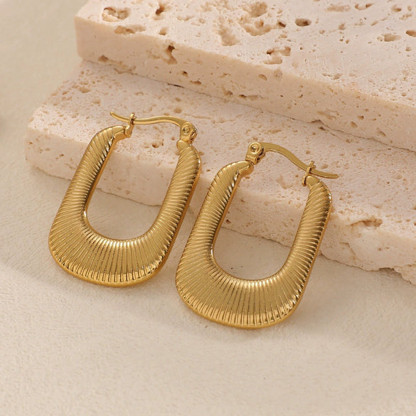 Women's Stainless Steel Geometric Flower Earrings With Gold Tone Electroplated Finish And Light Luxury Fashion Design