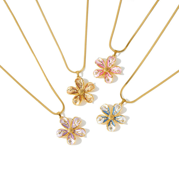 Women's Stainless Steel Geometric Flower Pattern Necklace With Oil Drip Design Vacuum Plated Finish And Rhinestone Accent