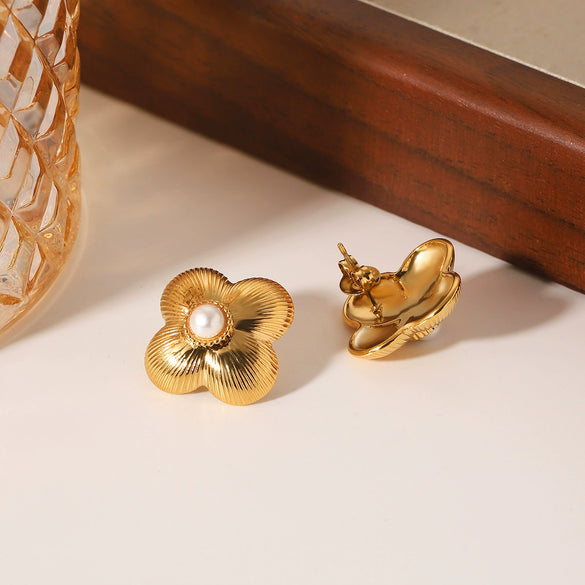 Women's Stainless Steel Geometric Flower Stud Earrings Electroplated French Court Style