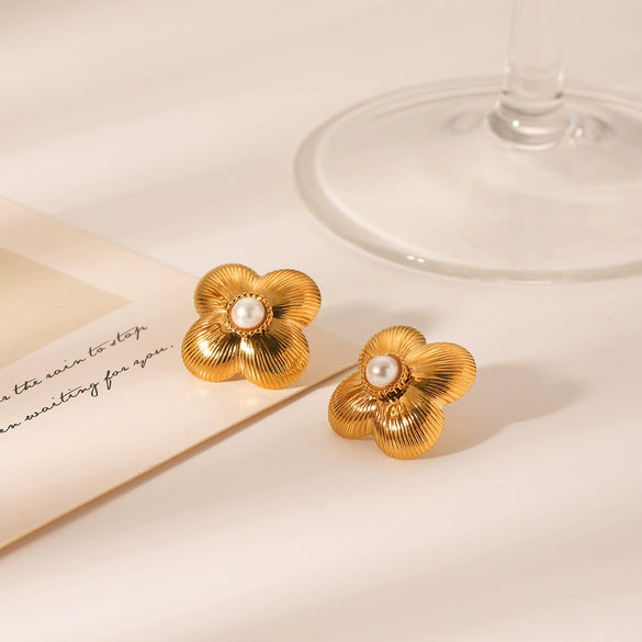 Women's Stainless Steel Geometric Flower Stud Earrings Electroplated French Court Style