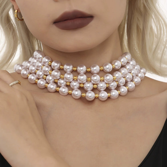 Women's Stainless Steel Geometric Light Luxury Zircon Pendant Collarbone Necklace With Electroplating Brass Chain Buckle