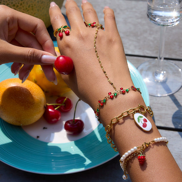 Women's Stainless Steel Geometric Oildrip Cherry Mittens Bracelet Electroplated Light Luxury Highend Jewelry