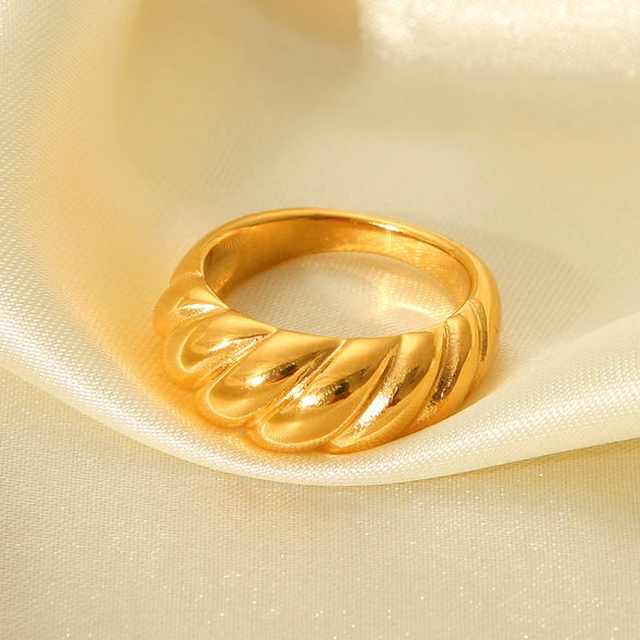 Women's Stainless Steel Geometric Ring With Electroplating