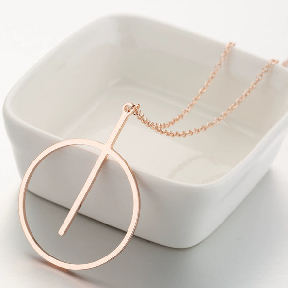 Women's Stainless Steel Geometric Round Pendant Necklace With Electroplated Finish And Ochain Design