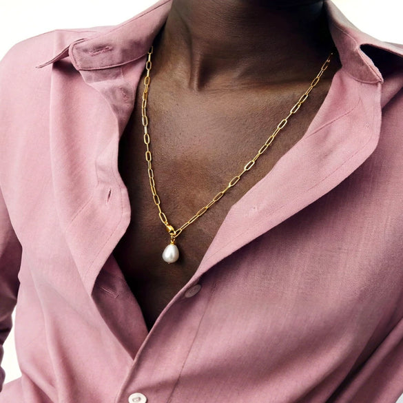 Women's Stainless Steel Heart Y Necklace With Geometric Pendant Electroplated Light Luxury Layered Clavicle Chain