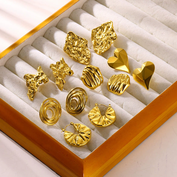 Women's Stainless Steel Heartshaped Golden Exaggerated Stud Earrings With Petals Textured And Electroplating Design