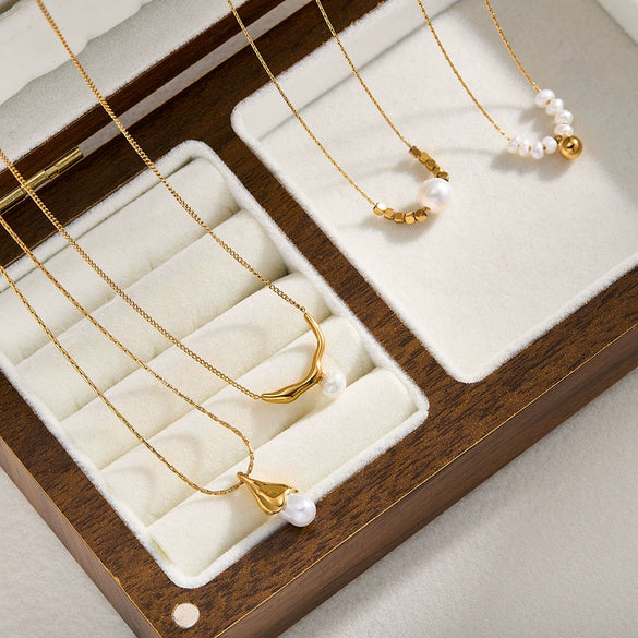 Women's Stainless Steel 18K Gold Plated Necklace With Natural Pearl Small Square Geometric Pendant And Regular Clavicle Chain