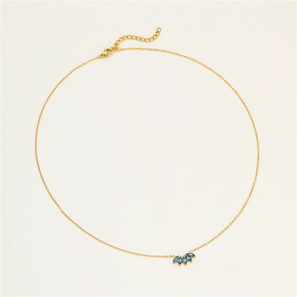 Women's Stainless Steel Necklace With Micropaved Zircon Petal Leaf Pendant Electroplated Titanium Steel Clavicle Chain