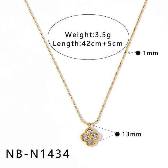 Women's Stainless Steel Necklace With Zircon Inlaid Heart Geometric Pendant 18K Gold Vacuum Plated Regular Clavicle Chain