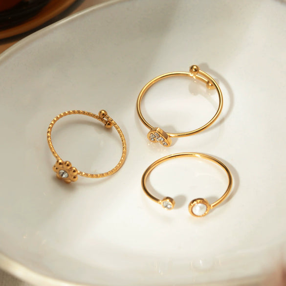 Women's Stainless Steel Ring Suit With Small Flower And Love Shapes Geometric Pattern Electroplated