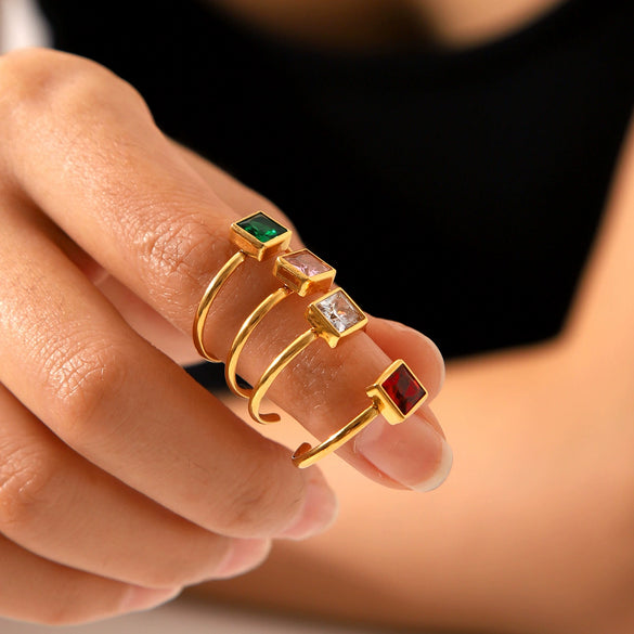 Women's Stainless Steel Ring With Geometric Pattern Inlaid Square Zircon 18K Gold Plated