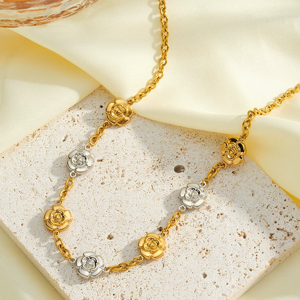 Women's Stainless Steel Rose Flower Geometric Necklace With 18K Vacuum Plating And Regular Chain Simple Versatile Fashion Jewelry