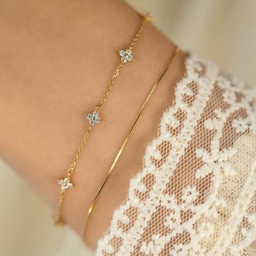 Women's 925 Sterling Silver Four Leaf Clover Light Luxury Bracelet With Zircon And 18K Gold Plating