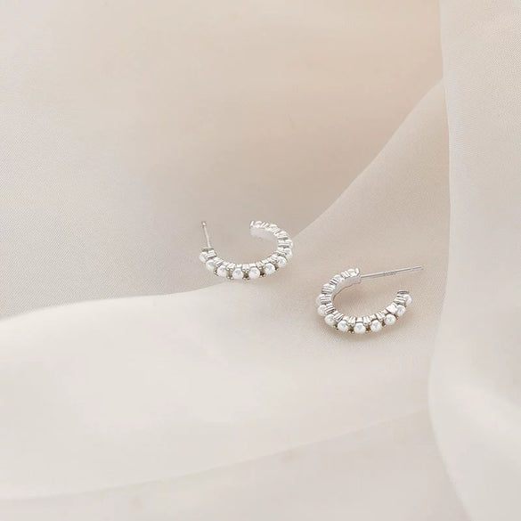 Women's Sterling Silver Imitation Pearl Earrings Geometric Ushape Semicircle Design Electroplated Retro Style
