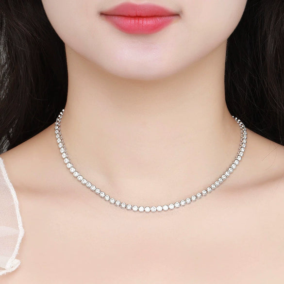 Women's Sterling Silver Moissanite Necklace With Geometric Pattern And Diamond Design