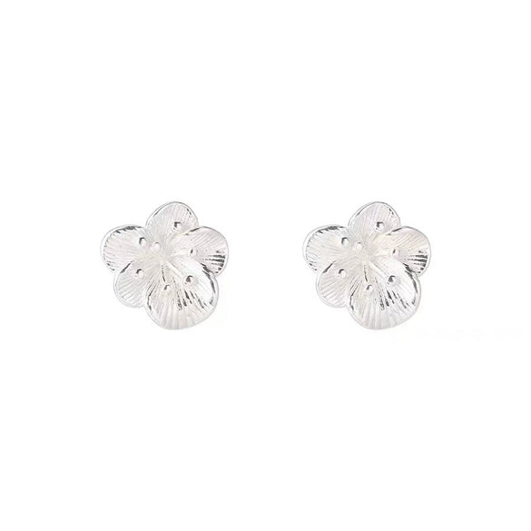 Women's Sterling Silver Plum Blossom Flower Stud Earrings Light Luxury Electroplated Floral Fashion Jewelry