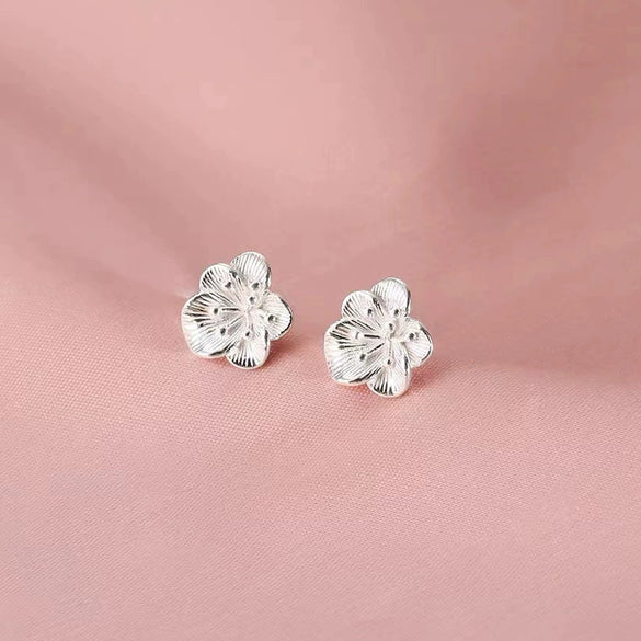 Women's Sterling Silver Plum Blossom Flower Stud Earrings Light Luxury Electroplated Floral Fashion Jewelry