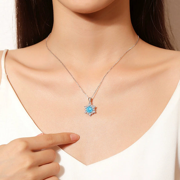 Women's 925 Sterling Silver Snowflake And Sunflower Pendant Necklace With Zircon And High Carbon Diamond