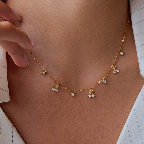 Women's Summer Stainless Steel And Titanium Steel Jewelry Cherry Clavicle Chain With Geometric Pattern Electroplating