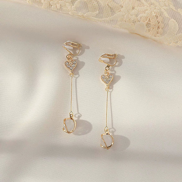 Women's Sweet Geometric Ear Clip Earrings Alloy Silver Plated Gold Plated Simple Long Electroplated Ear Jewelry