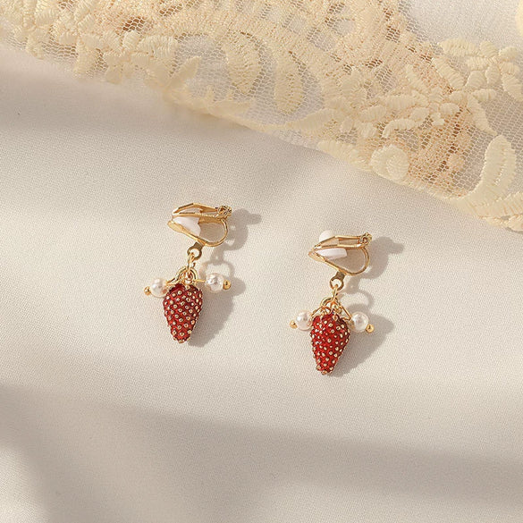 Women's Sweet Geometric Ear Clip Earrings Alloy Silver Plated Gold Plated Simple Long Electroplated Ear Jewelry
