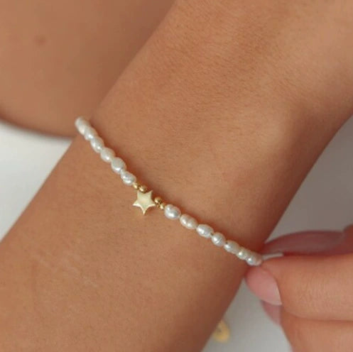 Women's Sweet Heart Shape Copper Bracelet With Inlaid Pearl Electroplated Casual Elegant Jewelry