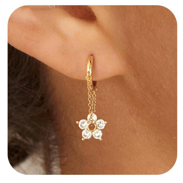 Women's Sweet Leaf Shaped Copper Stud Earrings With Zircon Electroplated Floral Fashion Jewelry