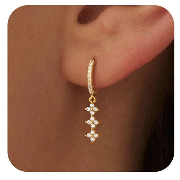 Women's Sweet Leaf Shaped Copper Stud Earrings With Zircon Electroplated Floral Fashion Jewelry