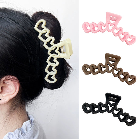 Women's Sweet Style Plastic And Resin Heartshaped Handmade Hair Grab Clip Hair Accessories