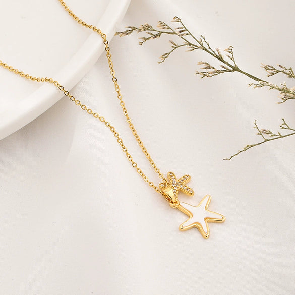 Women's Titanium Steel And Copper Starfish Pendant Necklace With Natural Style And 18K Gold Plated Electroplating Treatment